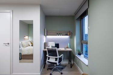 Deluxe Plus En Suite - Image 2